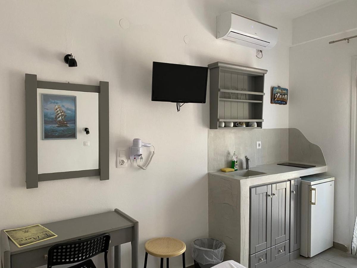 Deep Blue Rooms & Apartments Mylopotas Luaran gambar