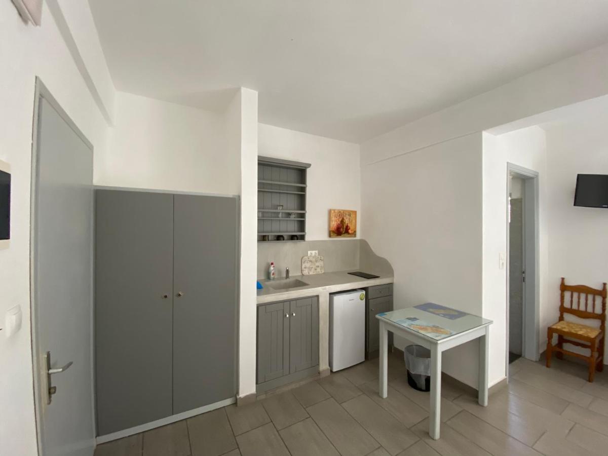 Deep Blue Rooms & Apartments Mylopotas Luaran gambar
