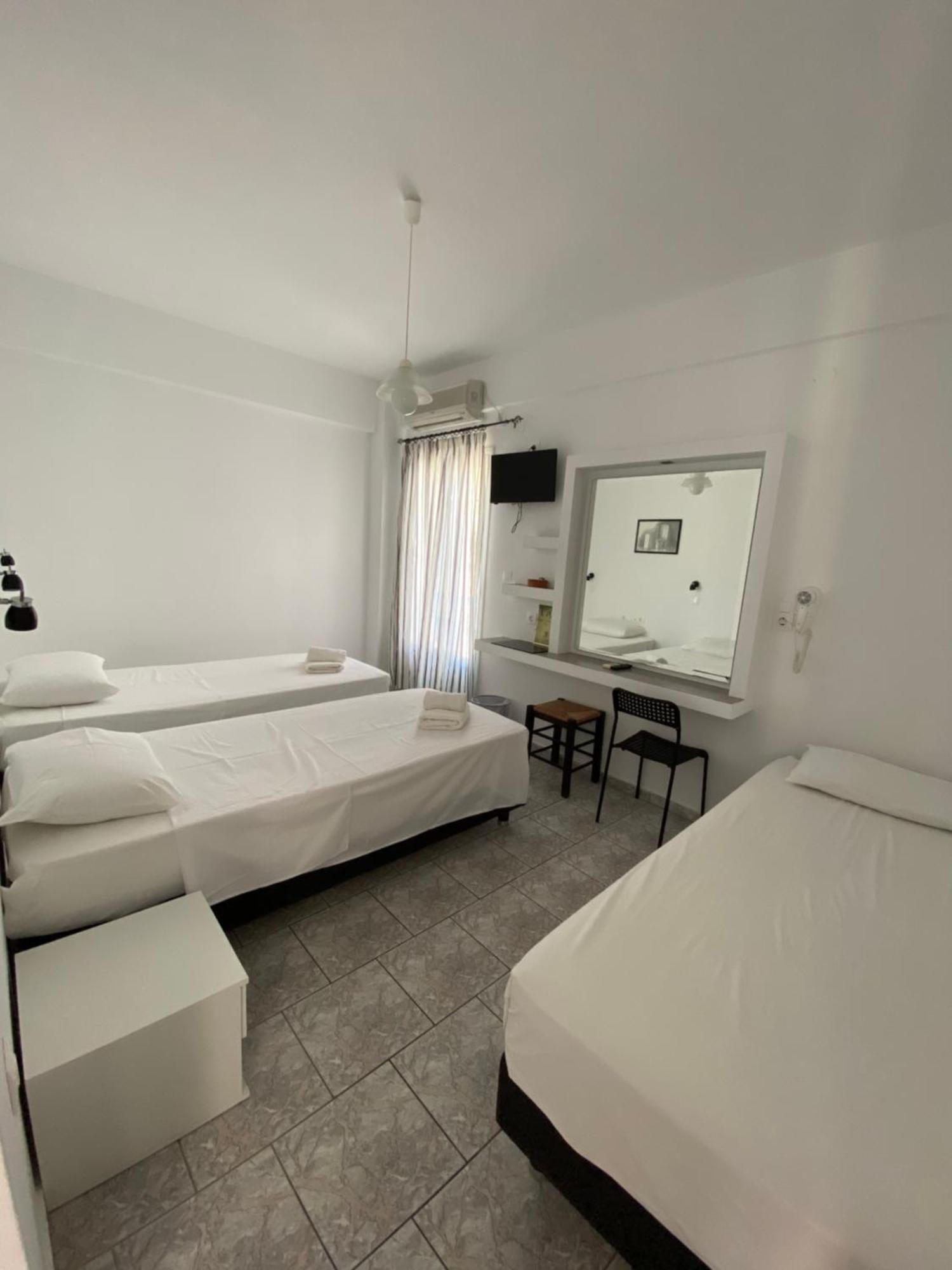 Deep Blue Rooms & Apartments Mylopotas Luaran gambar
