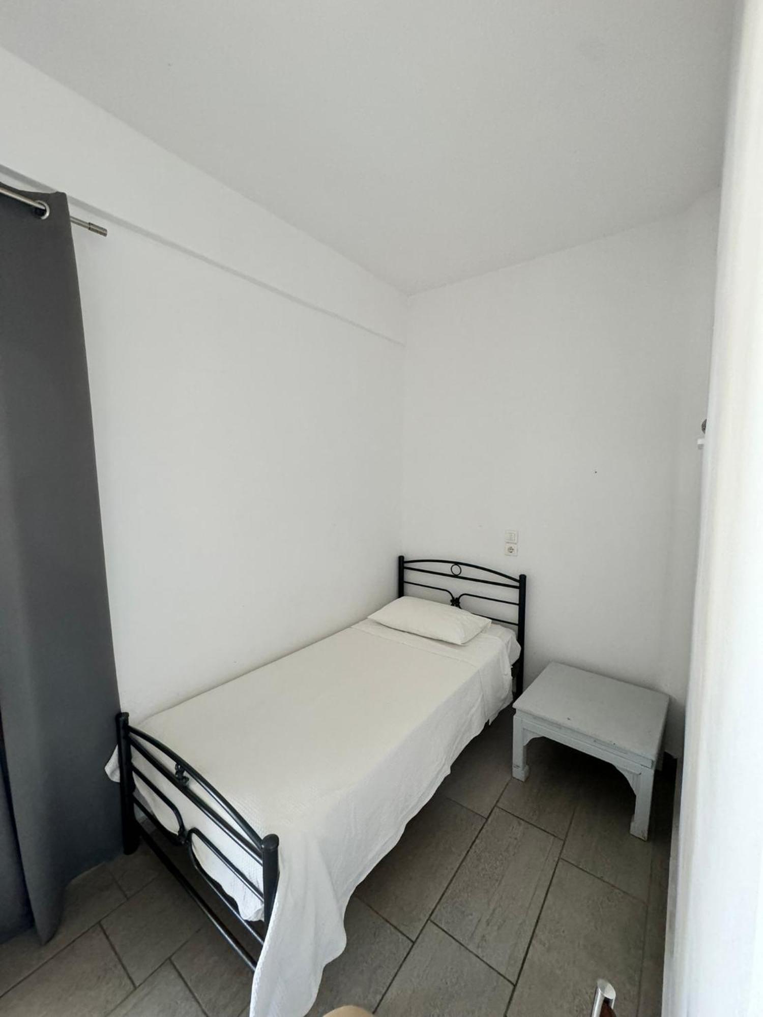 Deep Blue Rooms & Apartments Mylopotas Luaran gambar